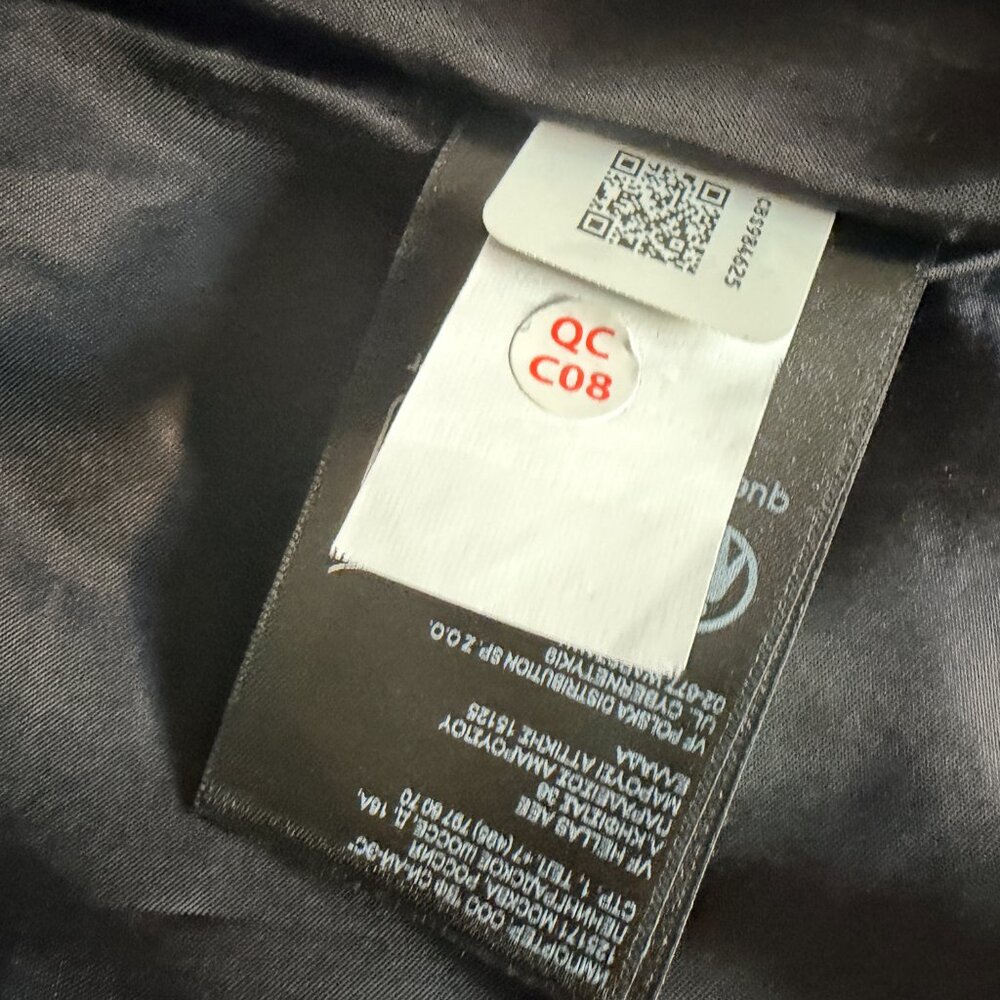 The North Face Antora Waterproof Shell Jacket Size XL in Black - Picture 9 of 10